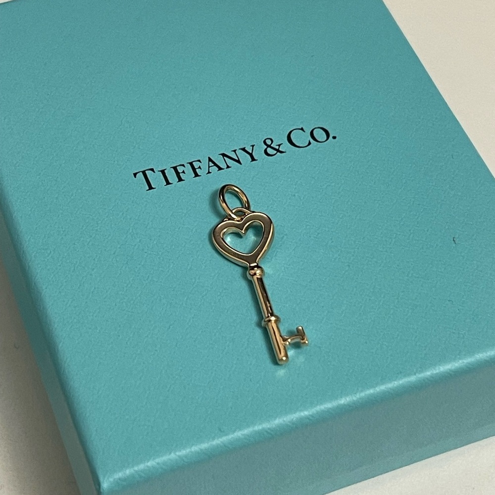 Tiffany and Co Rose Gold Mini Heart Key Pendant Charm 2.4g 1 inch long